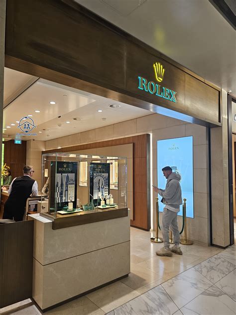 rolex amsterdam schiphol|diamond ring prices in Amsterdam.